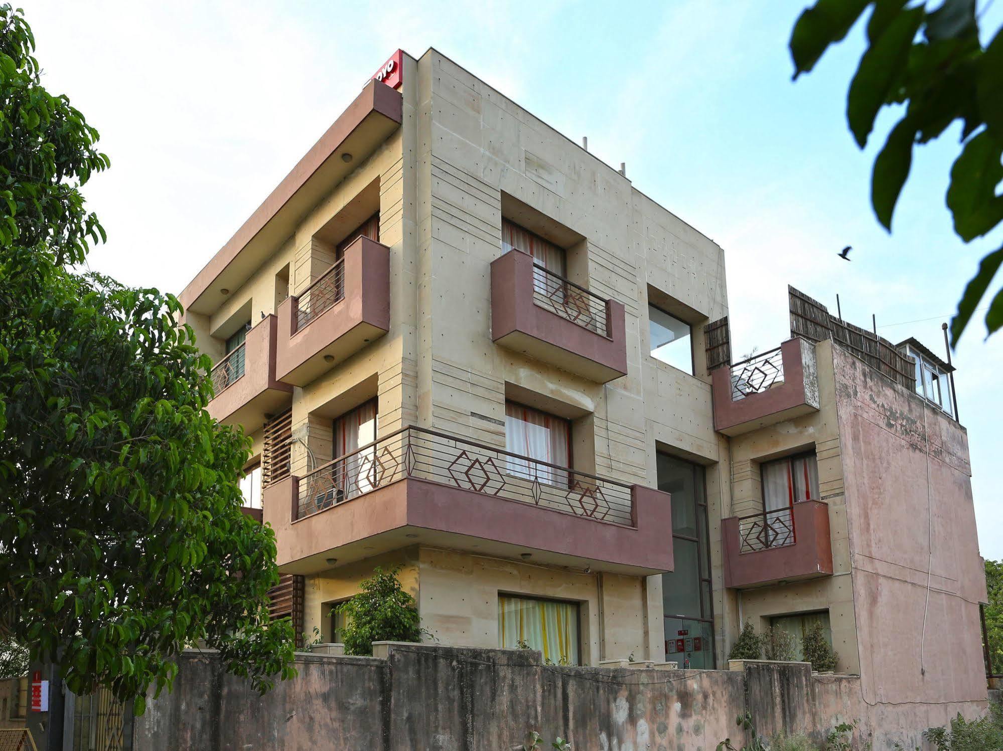 מלון גורגאון Oyo Flagship 387 Moulsari Avenue מראה חיצוני תמונה