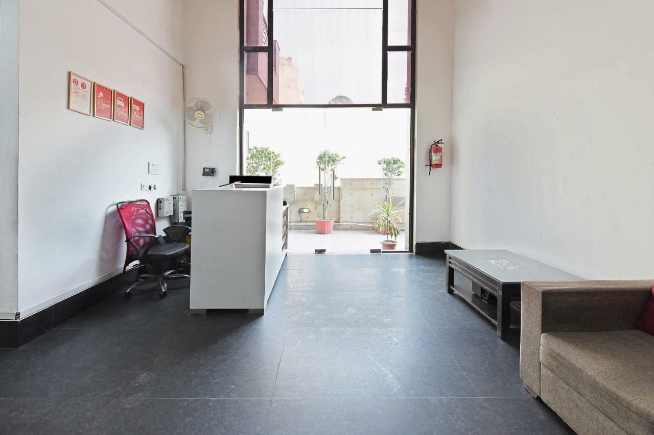 מלון גורגאון Oyo Flagship 387 Moulsari Avenue מראה חיצוני תמונה